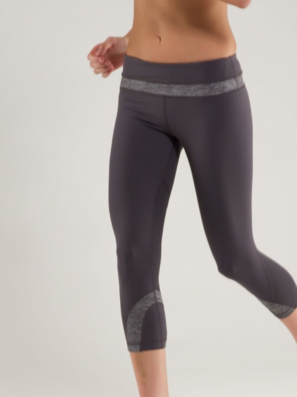 Lululemon Run: Inspire Crop Leggings II Coal / Heathered Coal